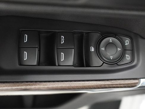 Used 2020 Chevrolet Silverado 1500 LT w/ Texas Edition RWD image 19