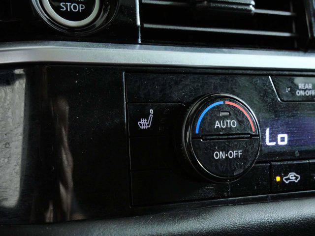 Used 2024 Nissan Pathfinder SL w/ SL Premium Package AWD/4WD image 18