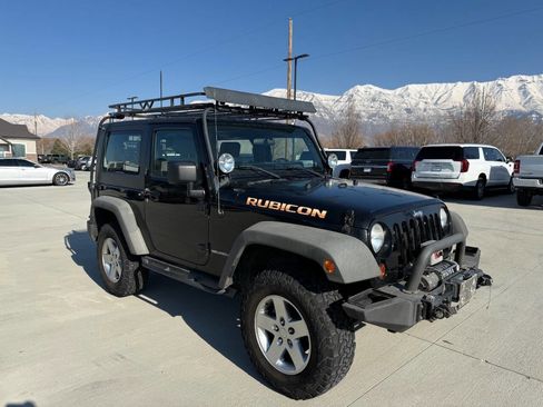 Used 2010 Jeep Wrangler Rubicon w/ PWR Convenience Group image 9