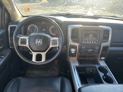 Used 2014 RAM 1500 Laramie w/ Convenience Group image 11