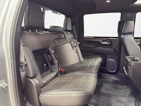 Used 2024 Chevrolet Silverado 2500 High Country w/ High Country Premium Package AWD/4WD image 29