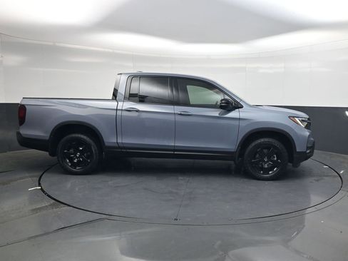 New 2026 Honda Ridgeline Black Edition image 3