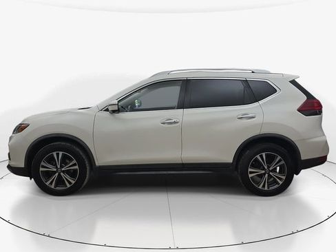 Used 2019 Nissan Rogue SV w/ Premium Package AWD/4WD image 9