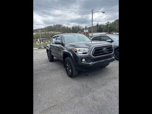 Used 2022 Toyota Tacoma SR5 image 13