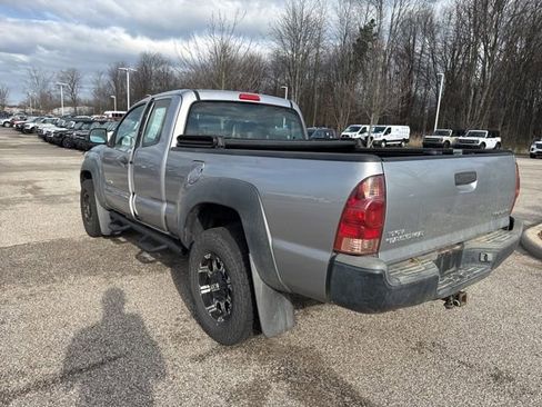 Used 2014 Toyota Tacoma PreRunner image 5