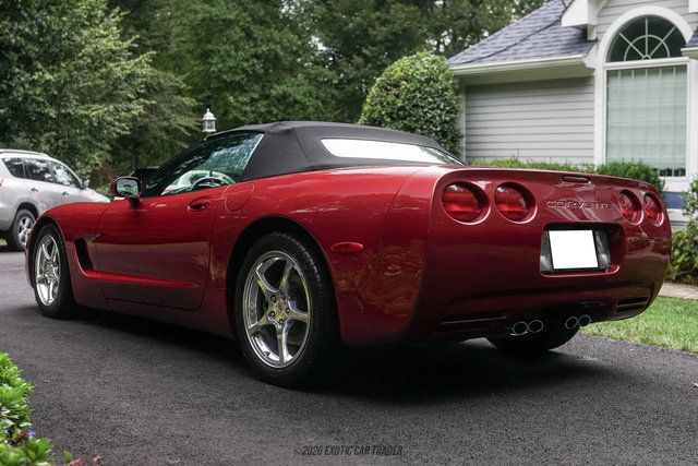 Used 2004 Chevrolet Corvette Convertible w/ Preferred Equipment Group RWD image 21