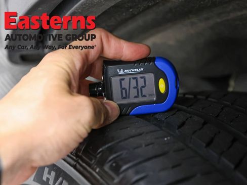 Used 2023 Jeep Grand Cherokee L Limited AWD/4WD image 29