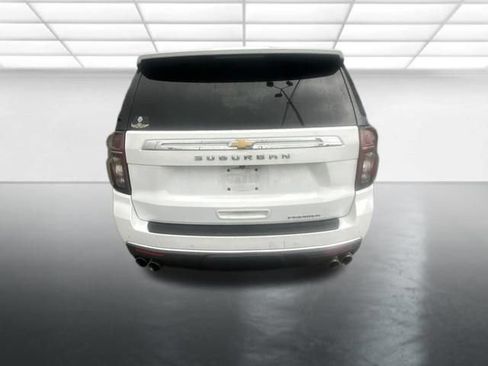 Used 2023 Chevrolet Suburban Premier AWD/4WD image 10