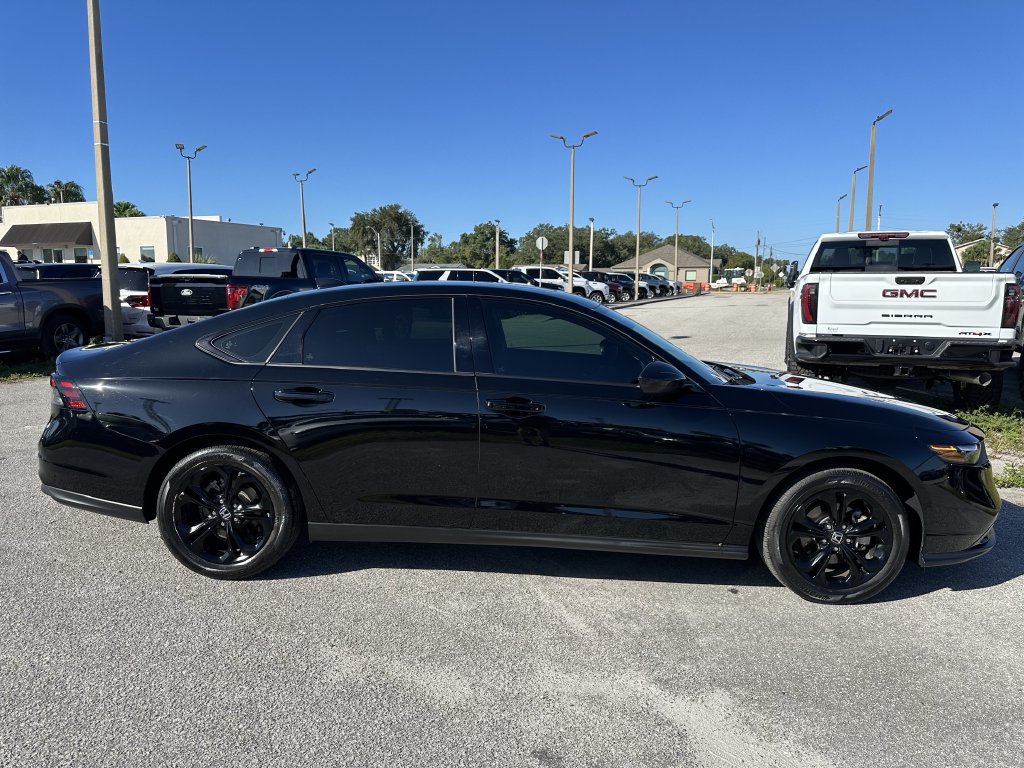 Used 2025 Honda Accord SE image 3