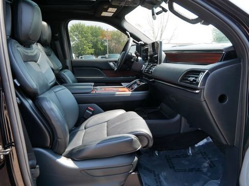 Used 2024 Lincoln Navigator Reserve w/ Equipment Group 201A AWD/4WD image 14