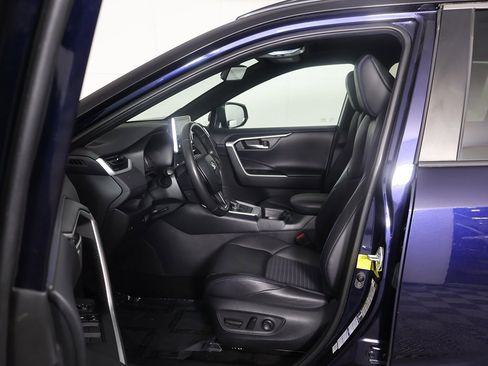 Used 2019 Toyota RAV4 XSE image 29