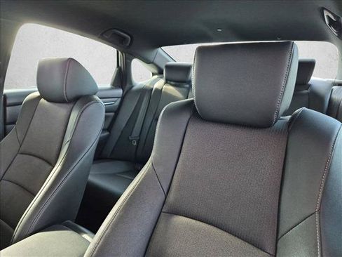 Used 2019 Honda Accord Sport image 11