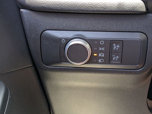 Used 2021 Ford Escape SE FWD image 23