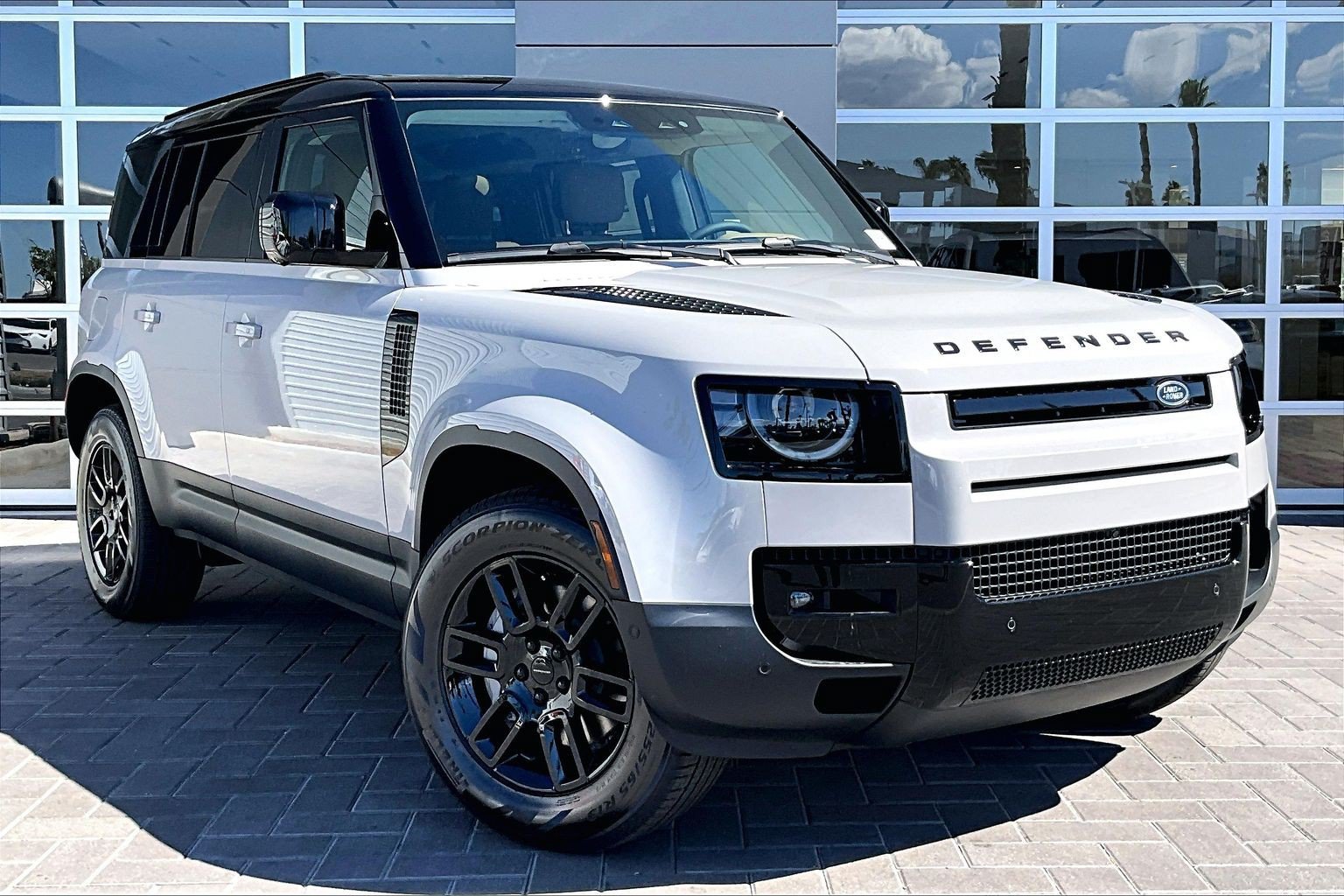 New 2026 Land Rover Defender 110 S AWD/4WD image 2