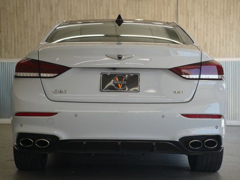 Used 2018 Genesis G80 3.3T Sport RWD image 9