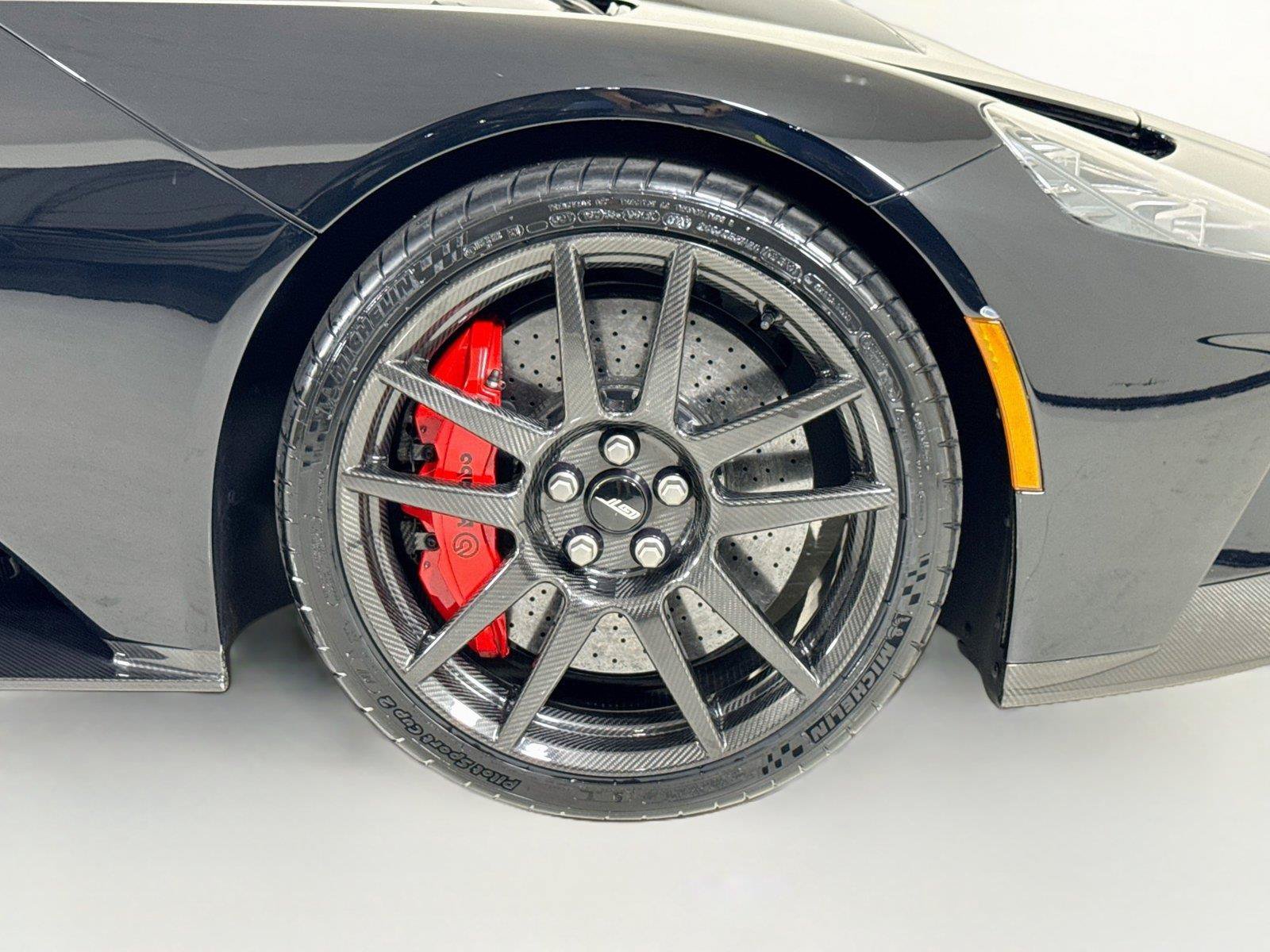 Used 2018 Ford GT RWD image 38
