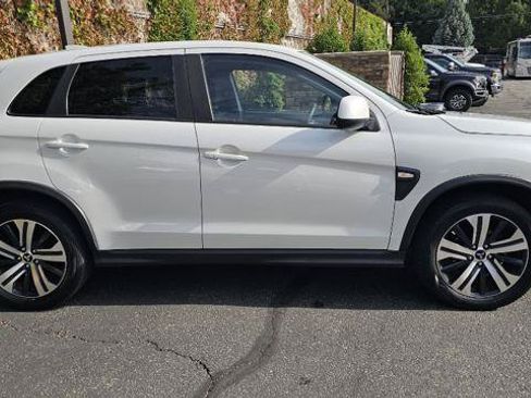 Used 2020 Mitsubishi Outlander Sport SE AWD/4WD image 4