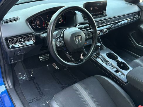 Used 2022 Honda Civic Sport image 4
