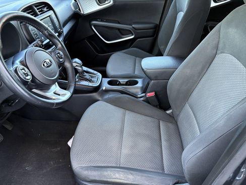 Used 2020 Kia Soul X-Line FWD image 13