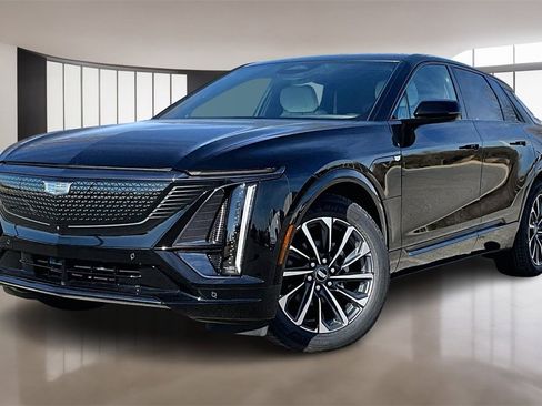New 2026 Cadillac Lyriq Sport image 1