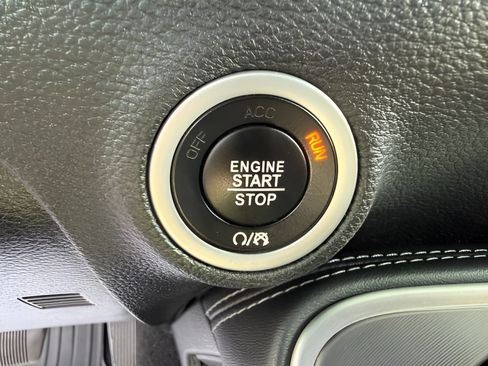 Used 2022 Dodge Challenger R/T Scat Pack RWD image 18