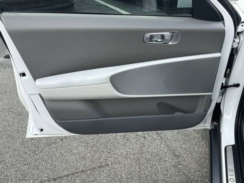 Used 2024 Hyundai Ioniq 6 SEL RWD image 13
