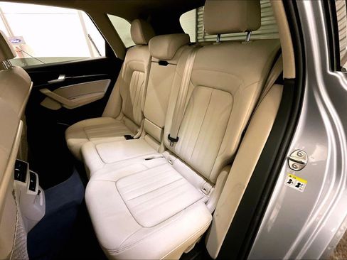 Used 2019 Audi Q5 2.0T Premium Plus w/ Premium Plus Package image 25