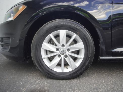 Used 2016 Volkswagen Golf S FWD image 23