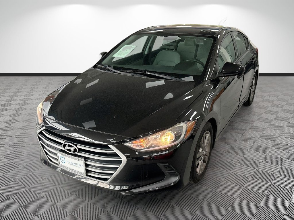 Used 2017 Hyundai Elantra SE FWD image 1