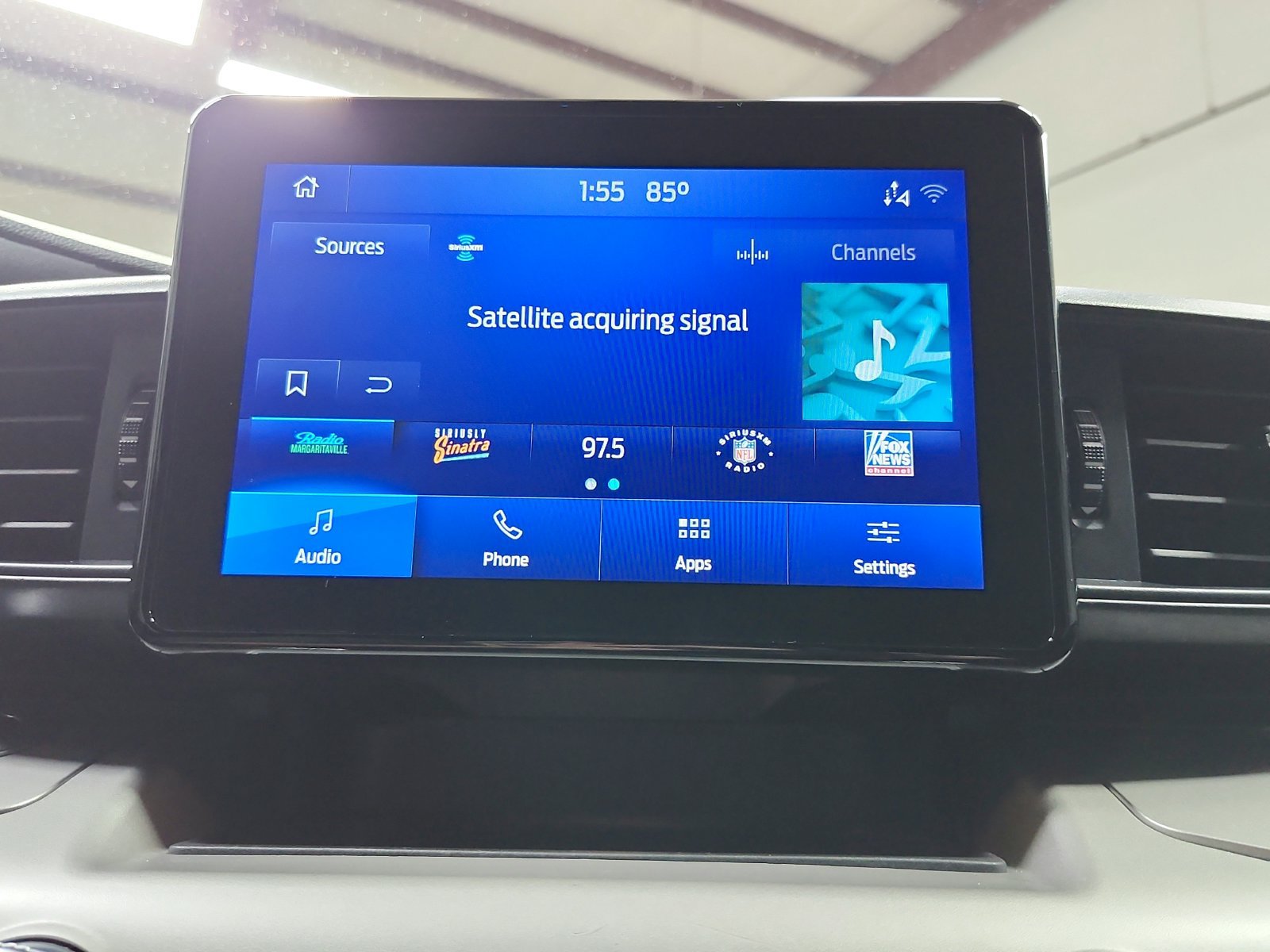 Used 2021 Ford Explorer XLT RWD image 27
