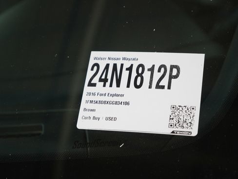 Used 2016 Ford Explorer XLT w/ Equipment Group 202A image 31