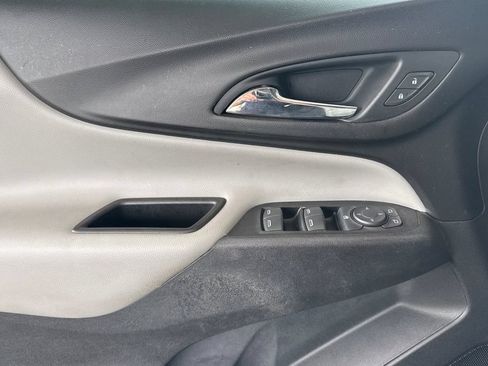 Used 2019 Chevrolet Equinox LT AWD/4WD image 17