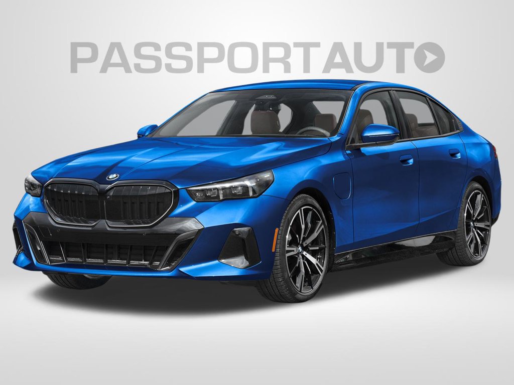 New 2027 BMW 550e xDrive AWD/4WD image 1