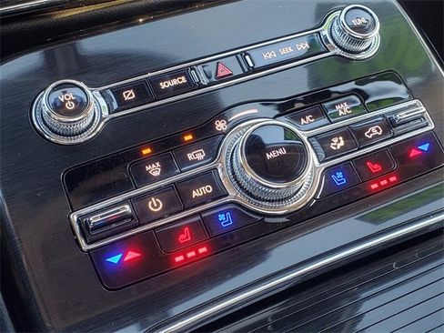 Certified 2022 Lincoln Nautilus Reserve image 21