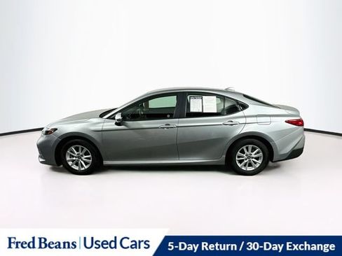 Used 2026 Toyota Camry LE AWD/4WD image 5
