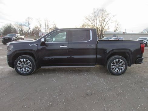New 2026 GMC Sierra 1500 Denali w/ Denali Reserve Package image 10