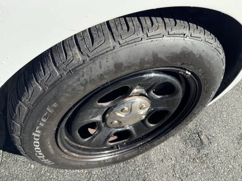 Used 2017 Ford Taurus Police Interceptor w/ Ready For The Road Package image 16