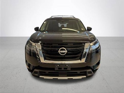 Certified 2024 Nissan Pathfinder SL w/ Cargo Package AWD/4WD image 3