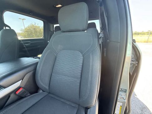 Used 2025 RAM 1500 Big Horn AWD/4WD image 17