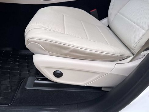 Used 2022 Mercedes-Benz GLS 450 4MATIC image 18