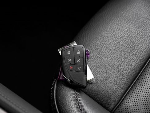 Used 2022 GMC Yukon XL Denali image 73