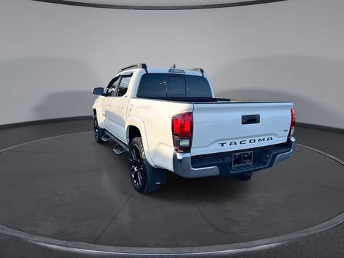 Used 2020 Toyota Tacoma SR5 RWD image 10