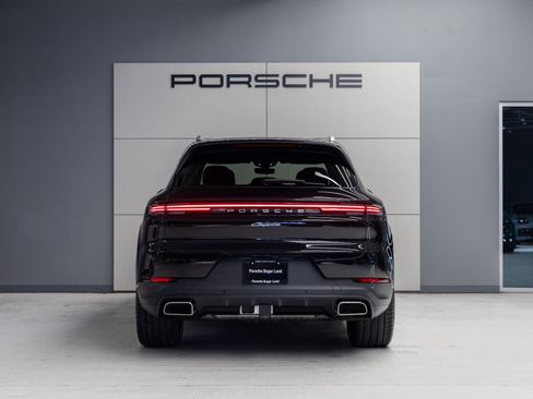 Certified 2026 Porsche Cayenne image 6