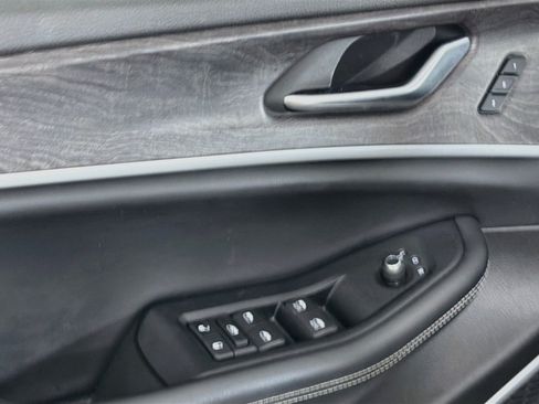 Used 2023 Jeep Grand Cherokee L Limited w/ Luxury Tech Group II RWD image 15