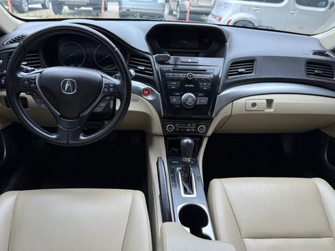 Used 2017 Acura ILX FWD image 19
