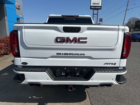 Used 2022 GMC Sierra 1500 AT4 w/ AT4 Premium Package image 8