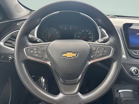 Used 2024 Chevrolet Malibu LT FWD image 17