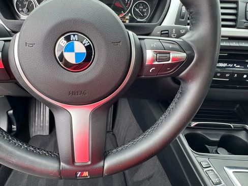 Used 2017 BMW 320i Sedan image 32