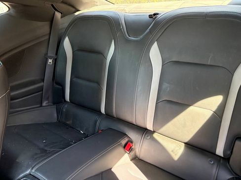 Used 2020 Chevrolet Camaro SS RWD image 9