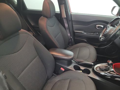 Used 2019 Kia Soul + image 21